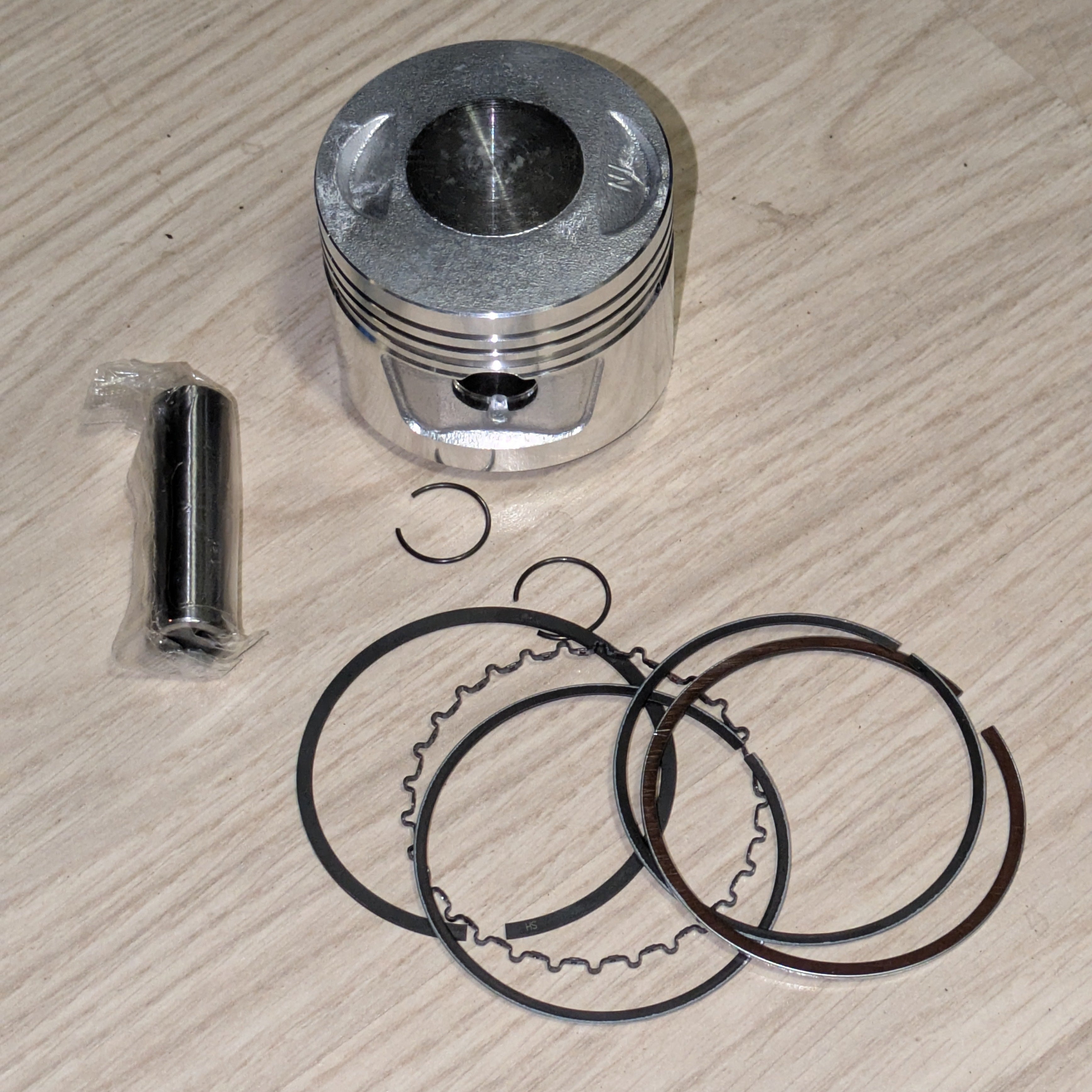 Mäntäsarja - 150cc pystysylinteri