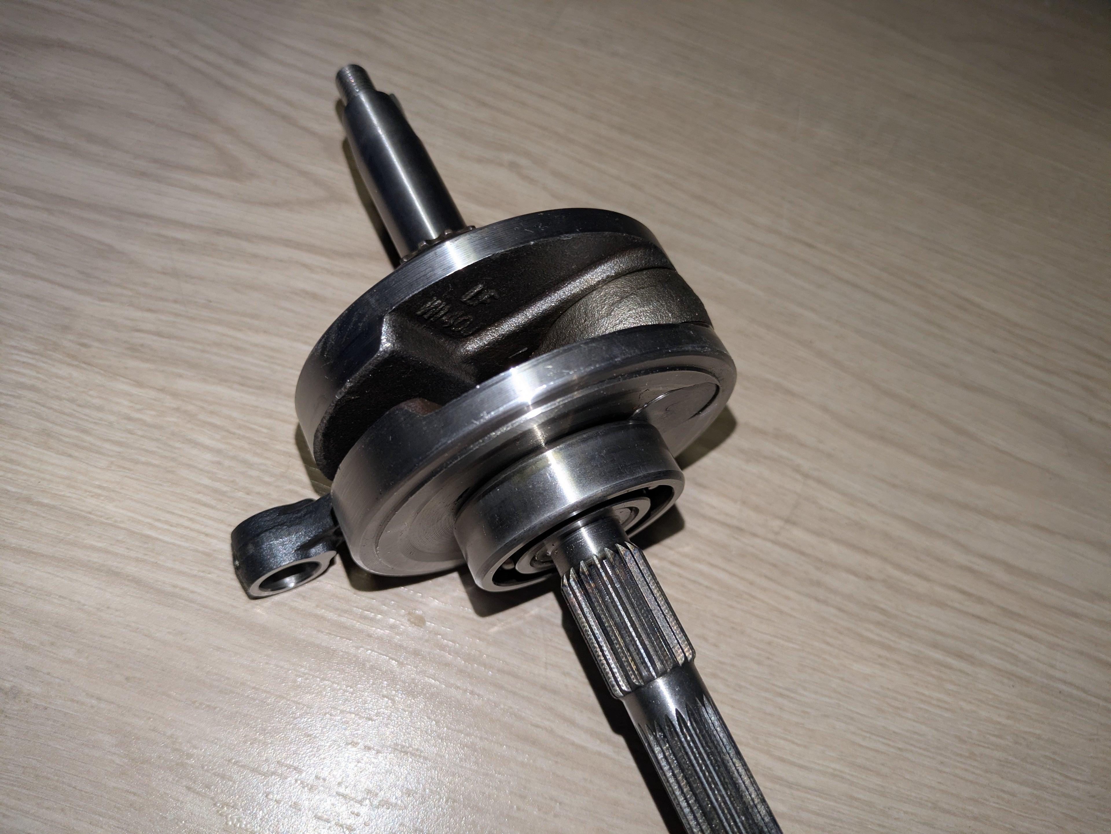 Lifan 140 kampiakseli