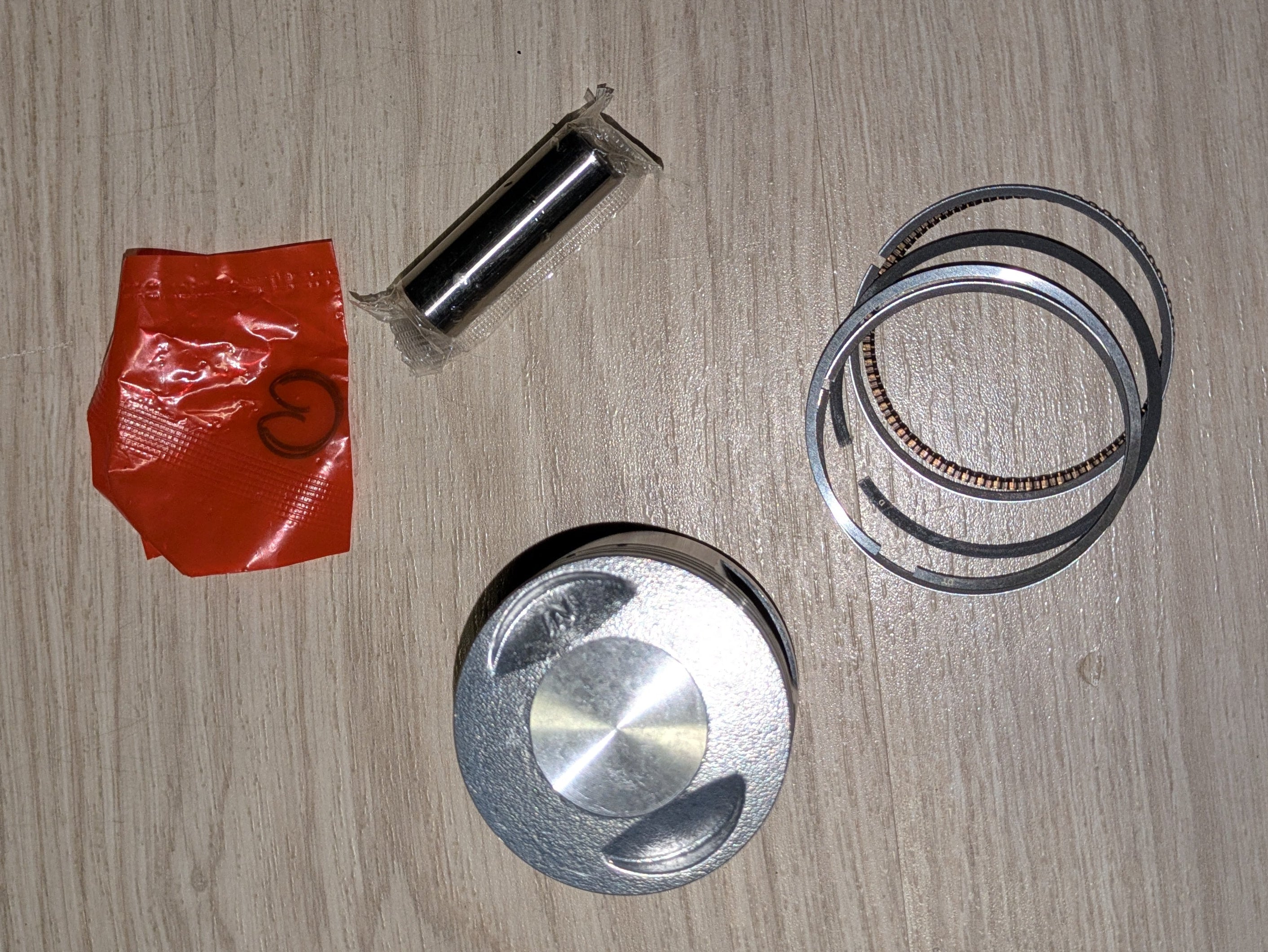 Lifan 140 Mäntäsarja