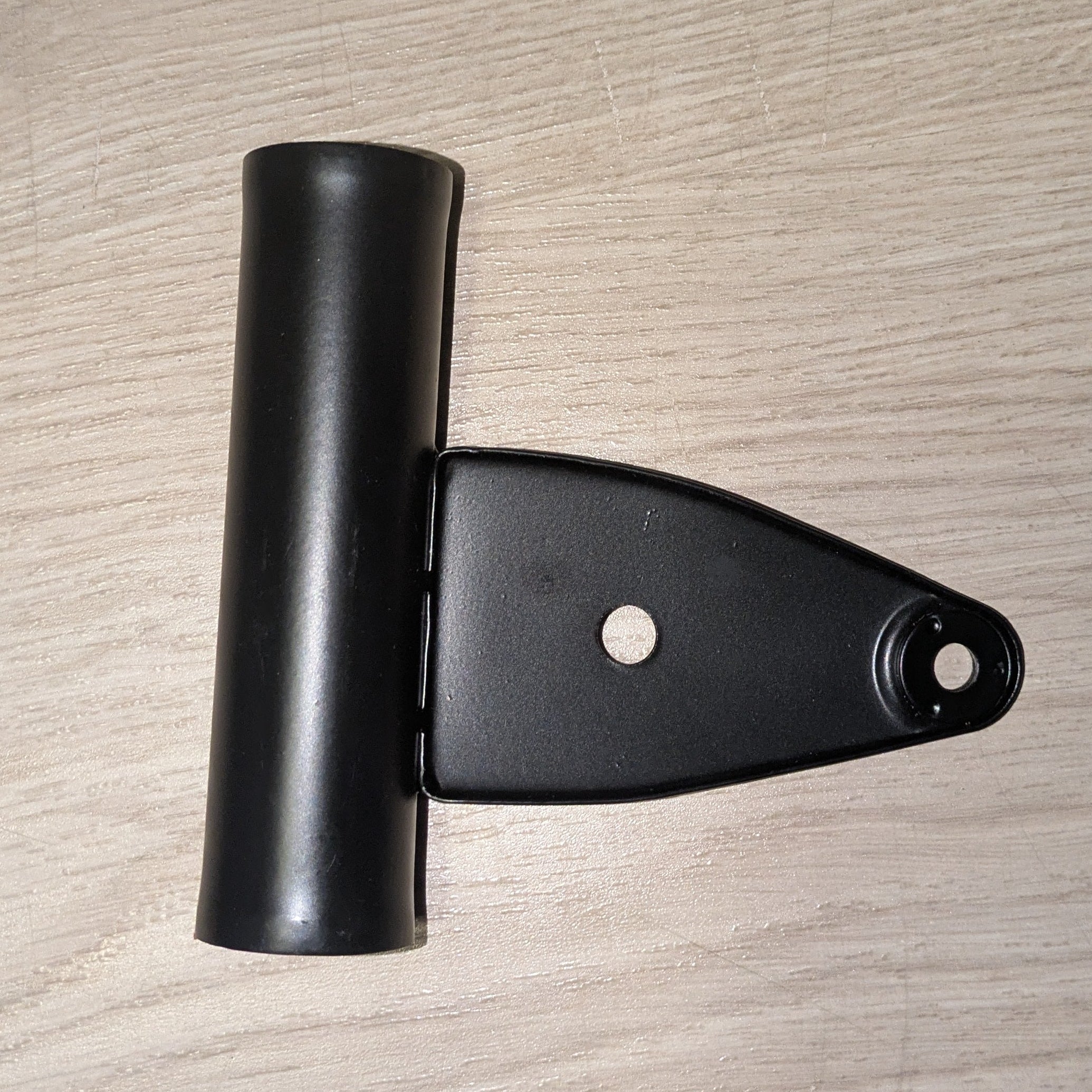 Ajovalon kiinnike oikea - E-mini