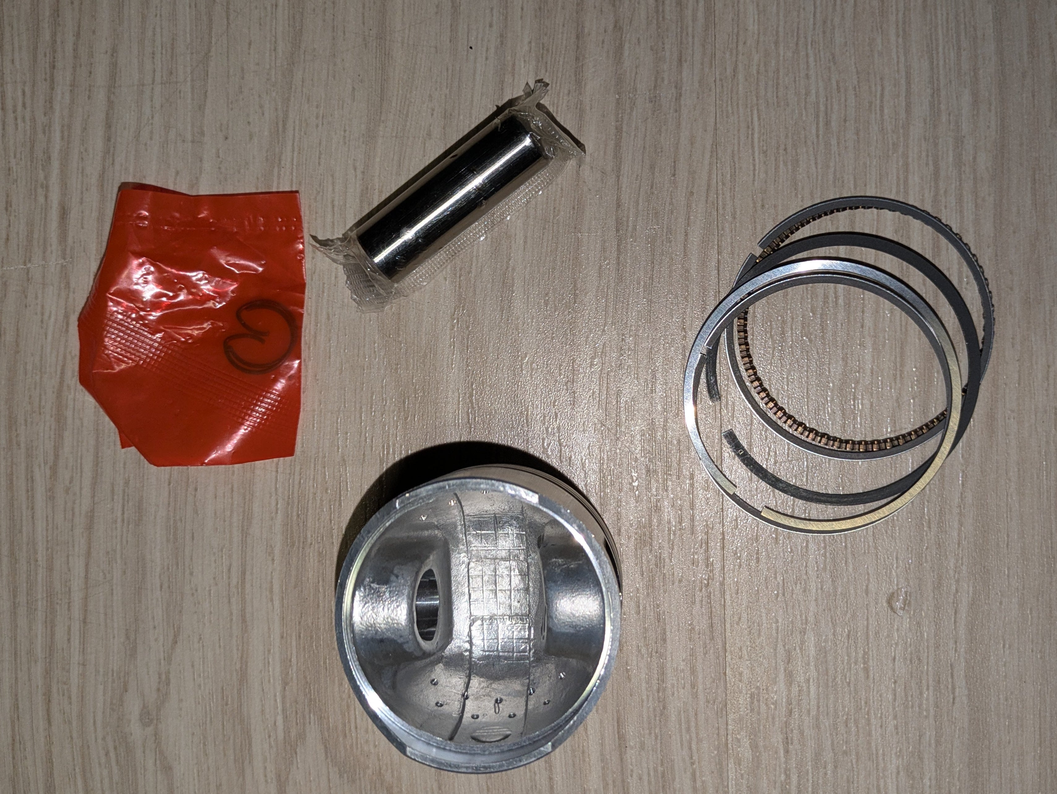 Lifan 140 Mäntäsarja