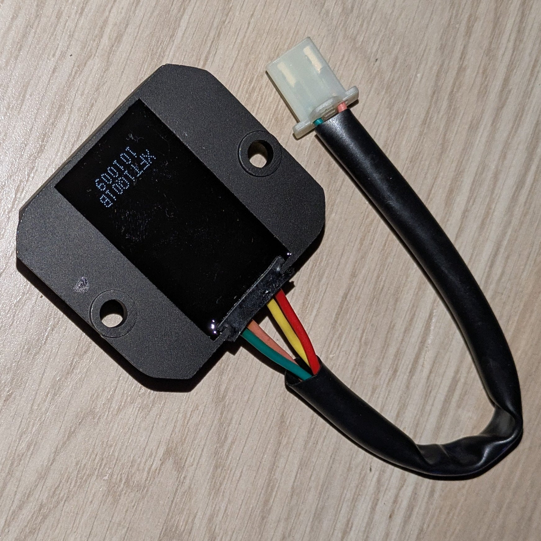 Jännitteensäädin - 200cc Bse / Fusion