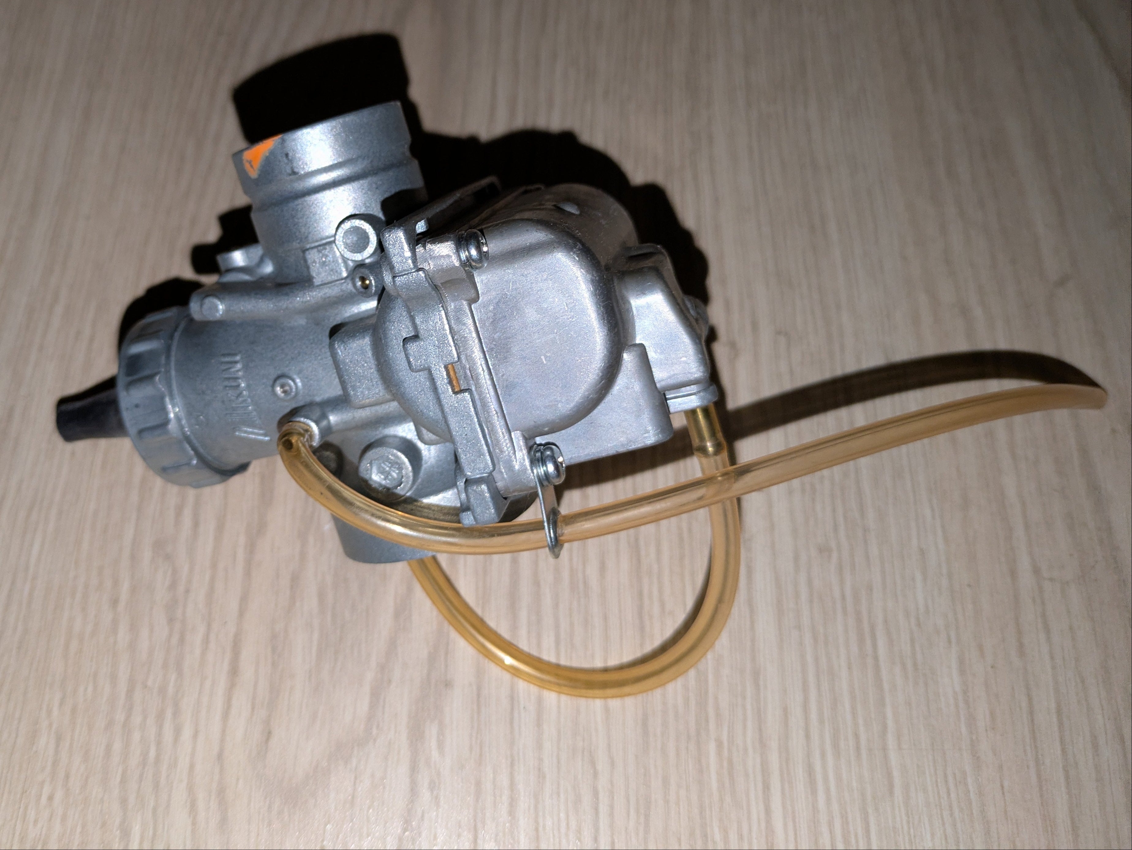 Kaasutin Mikuni type vm24